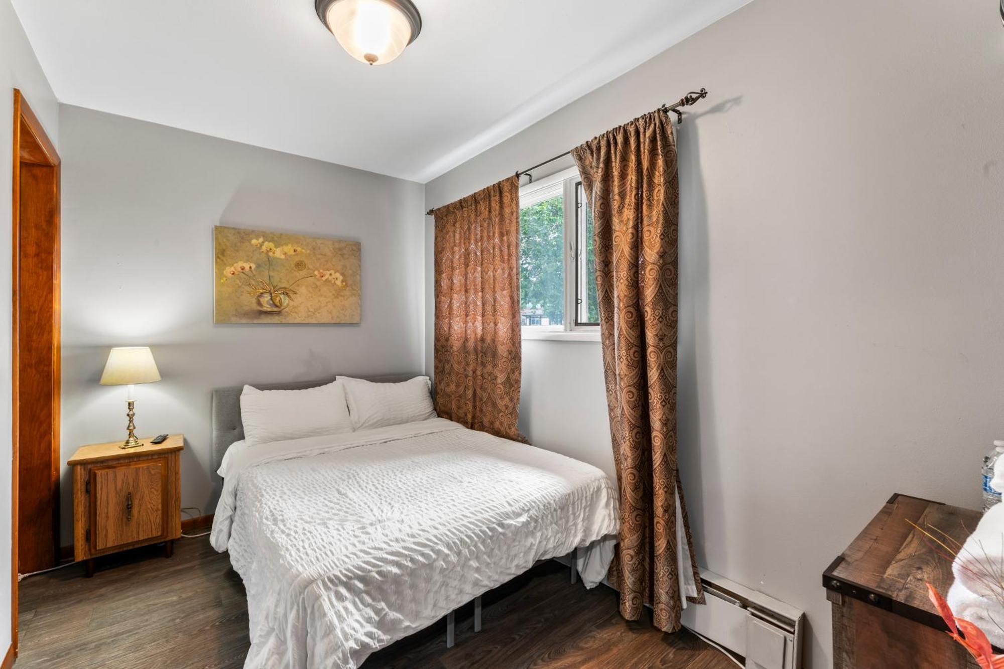 Compact But Cozy Too Hotel Anchorage Buitenkant foto
